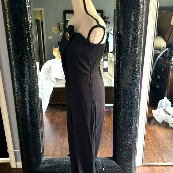 Classy jumpsuit with beautiful gold button details🖤 - Picture 4 of 5